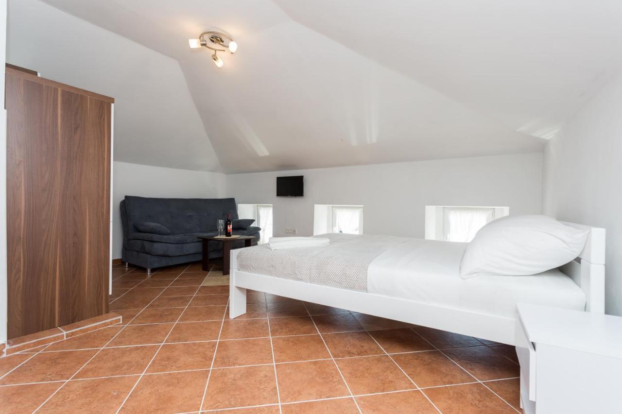 Apartmani Obala Baska  Ngoại thất bức ảnh